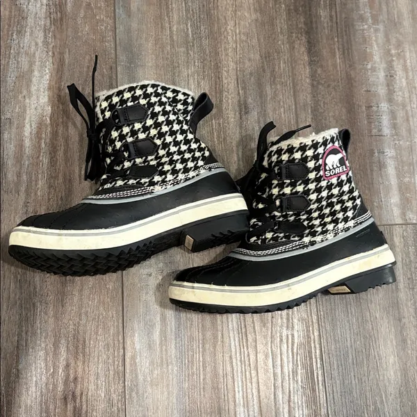 Sorel Tivoli houndstooth size 7 - Image 3