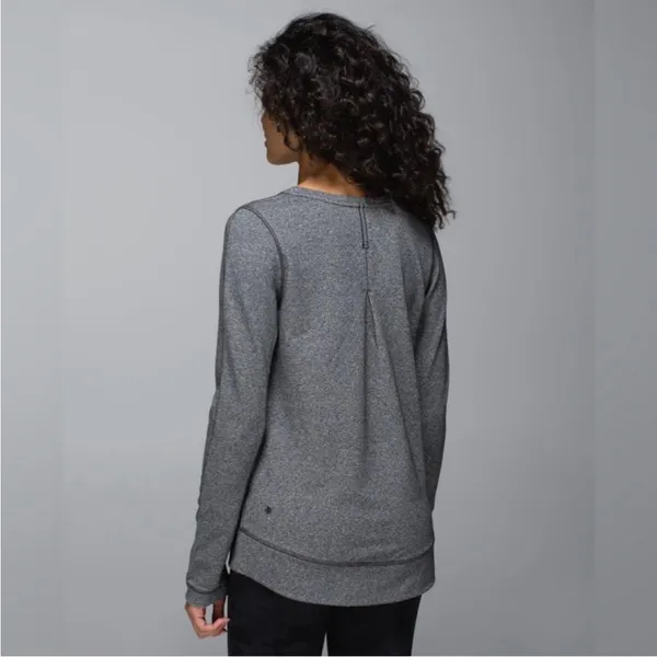 Lululemon Exhalation Pullover II in Heather Marled Black Size 12 - Image 2
