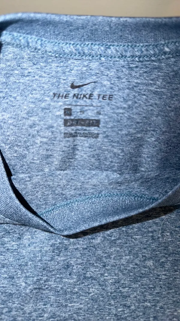 Nike tee - Image 2