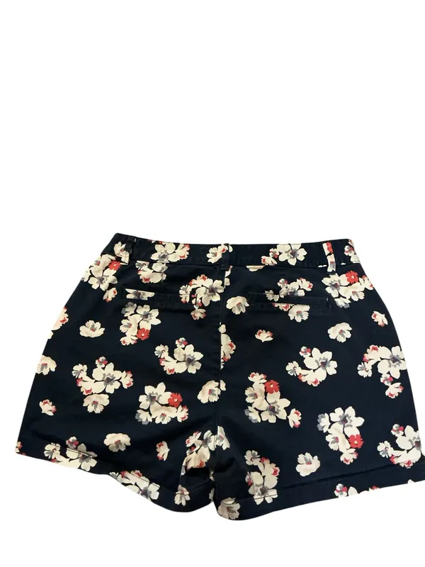 Amazon Essentials Floral Chino Shorts - Image 2