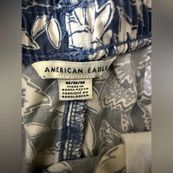 American Eagle Blue & White Tropical Floral‎ Print High Rise Shorts Small - Image 5