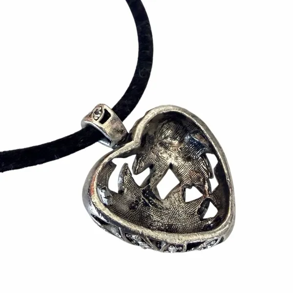Vintage Silver Tone Rhinestone Openwork Heart Pendant Necklace - Image 6
