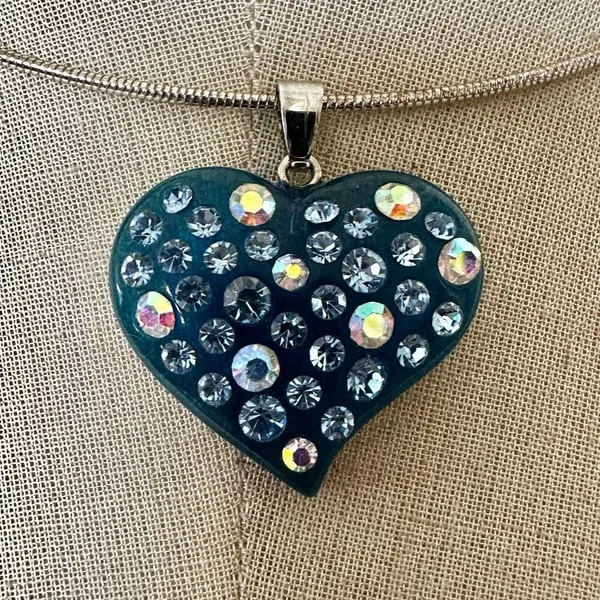 Blue Heart Pendant Choker with Rhinestones 💙 - Image 2