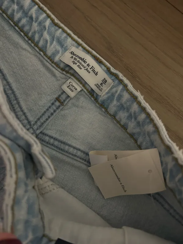 Abercrombie & Fitch "Curve Love" High Rise '90s Relaxed jean - Image 7