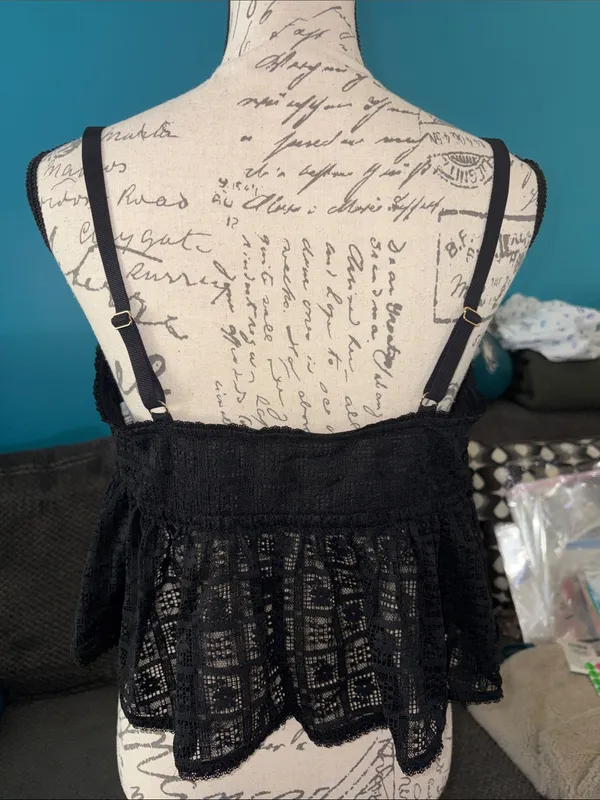 NWT Aerie Show Off High Tide Lace Tie Front Bra Top, XL - Image 4