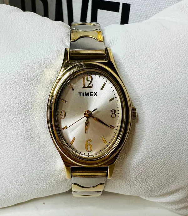 Timex Gold & Silver  Watch - Image 2