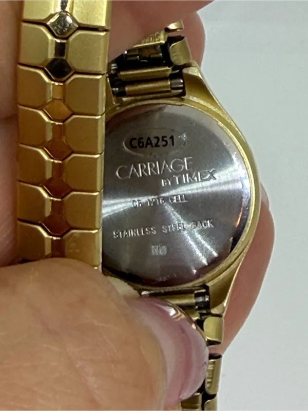 Vintage Carriage by Timex Gold Tone Stretch Bracelet Watch Quartz C6A251 - Image 6