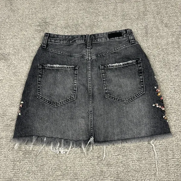 Abercrombie Fitch Skirt Womens 27 Black Denim Mini Embroidered Y2K Floral Boho - Image 6
