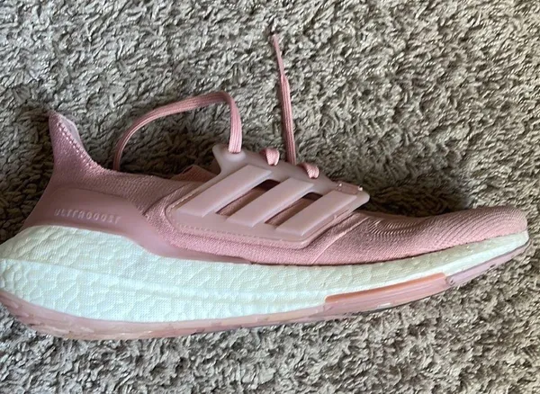 Adidas Woman’s running shoes - Image 6
