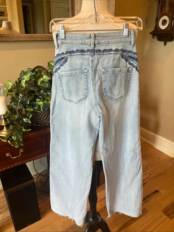 Bayeas Los Angeles High-Waist Light Blue Embroidered Wide-Leg Jeans New - Image 8