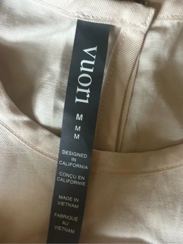 VUORI Trestles Twill Crop Tank Top size M Sand Work Travel Athleisure - Image 3