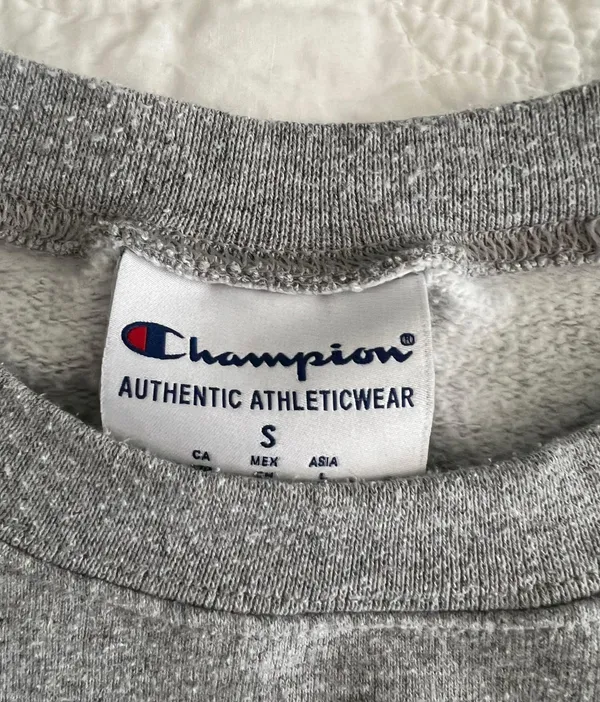 Champion Georgetown Embroidered Sweatshirt - Image 5