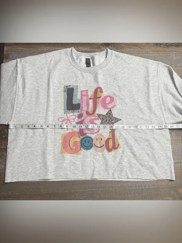 Gildan Light Gray Cropped Sweatshirt with Colorful 'Life' Graphic - Image 6
