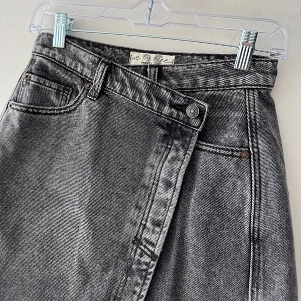 Free People We The Free Parker Wrap Mini Skirt Raw Hem Denim Black‎ Washed - Image 3