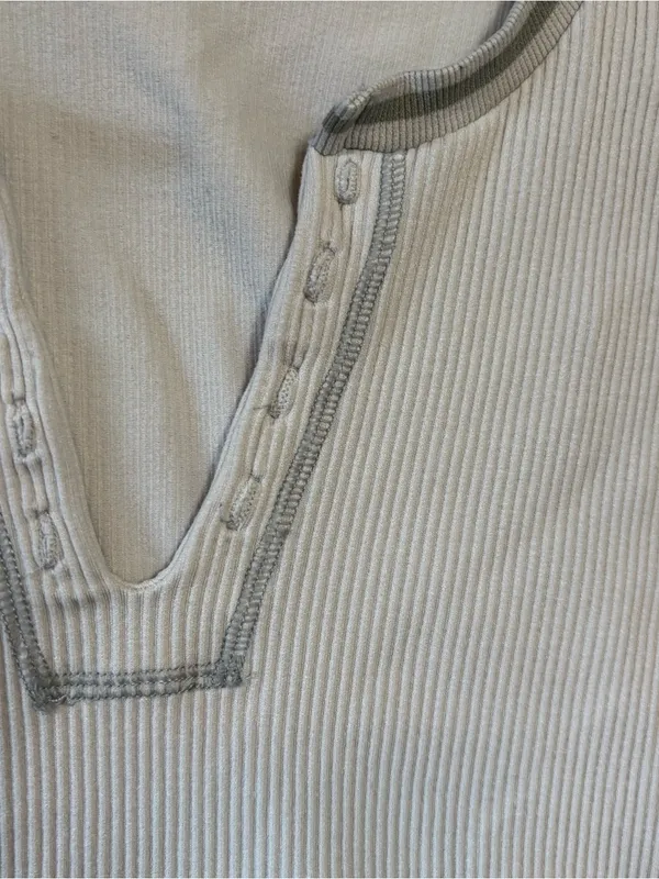 Urban Outfitters Go For Gold Seamless Top Shirt Crop Out From Under Gray‎ XS - Image 3