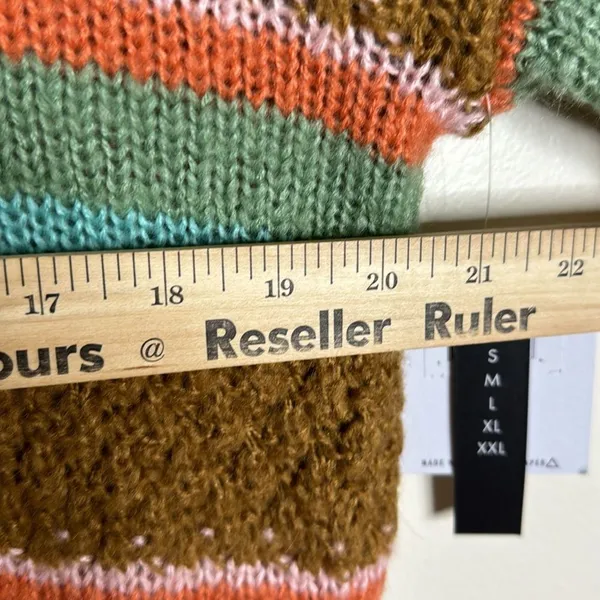 Hurley ladies pullover cozy argyle‎ crewneck sweater size medium - Image 7