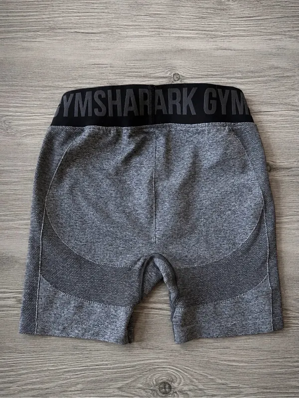 Gymshark Heather Gray Logo Waist Biker Shorts Size Small - Image 3