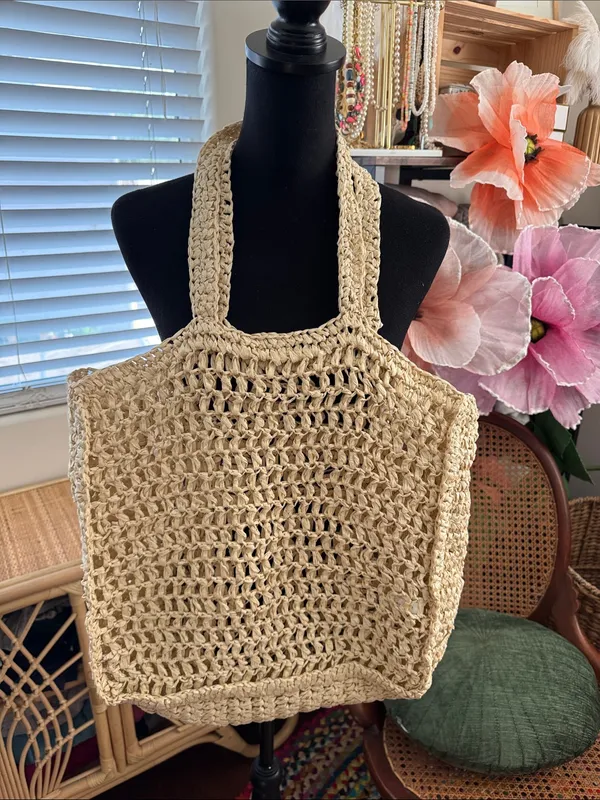 Saie Raffia Tote Beach Market Bag - Image 2
