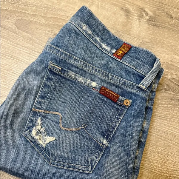 •7 For All Mankind• Bermuda Jean Shorts - Image 6