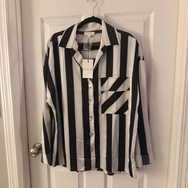 NWT Medium Promesa Black and White Striped Button Down Blouses Top - Image 8