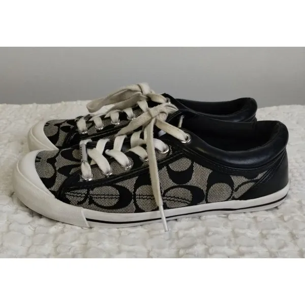 Coach New York Women's Black Lace Up Shoes/Sneakers Size 6B SKU 2340 - Image 3