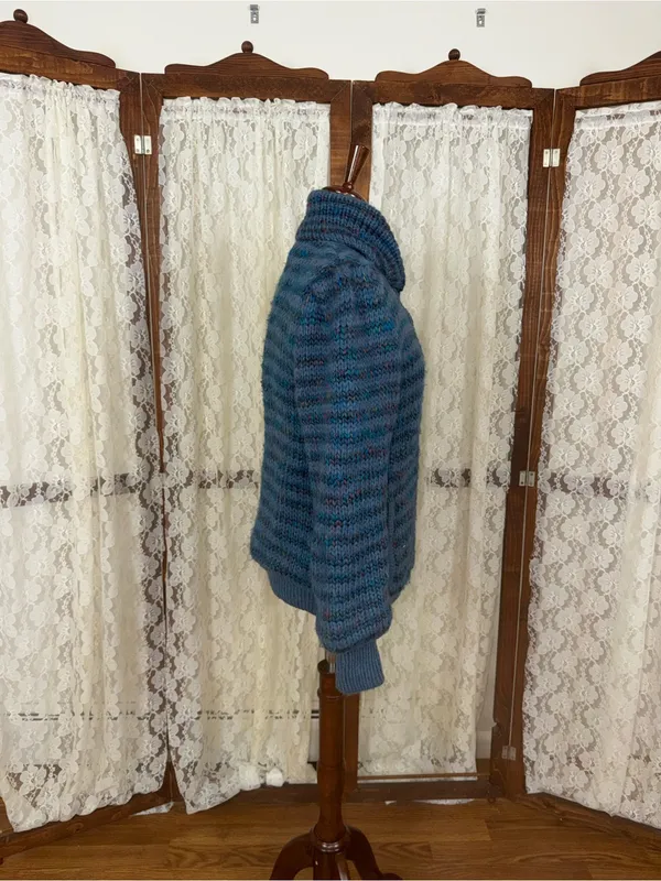 Super Cute Vintage 1980s Outer Scene Quilted Sweater Coat - Image 4