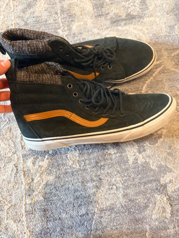 Men’s Vans Sneakers - Image 2