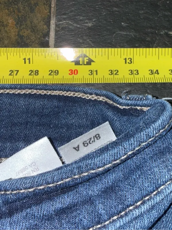 Lucky Brand Woman’s Blue Washed Straight Jeans - Image 7