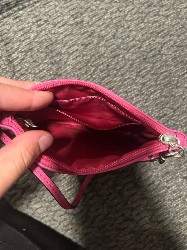 Coach Wristlet Pink - Image 3