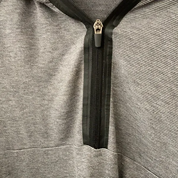 FINAL MARKDOWN Ladies champion 1/4 zip hooded top small - Image 3