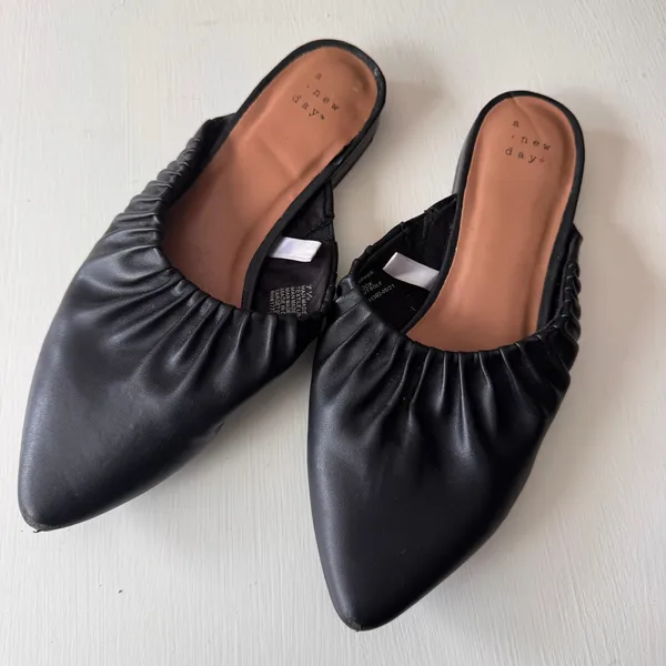 A New Day Womens Black Elle Slip On Pointed Toe Low Heel Shoes Sz 7.5 - Image 9