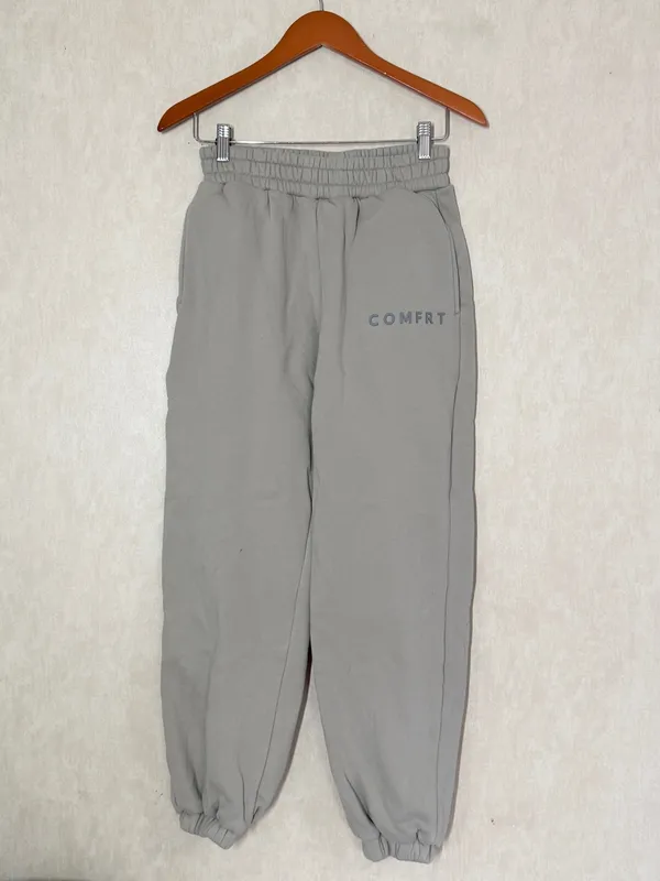 Comfrt Women’s Tranquil Sweatpants Jogger Oversized Heavyweight Fleece Cement S - Image 3