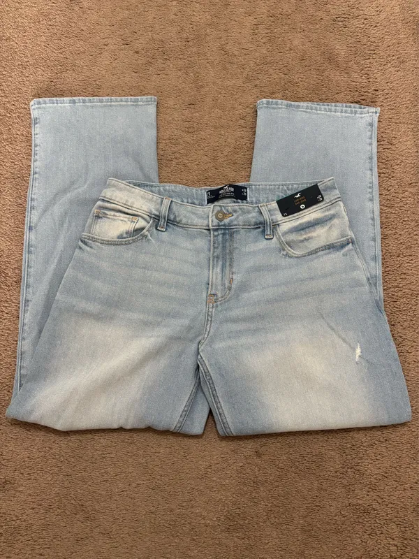 NWT Hollister Light Wash Dad Jeans - Image 3
