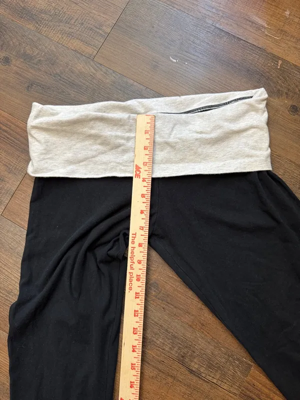 Victoria's Secret Black Leggings with Light Gray Fold-Over Waistband - Image 5
