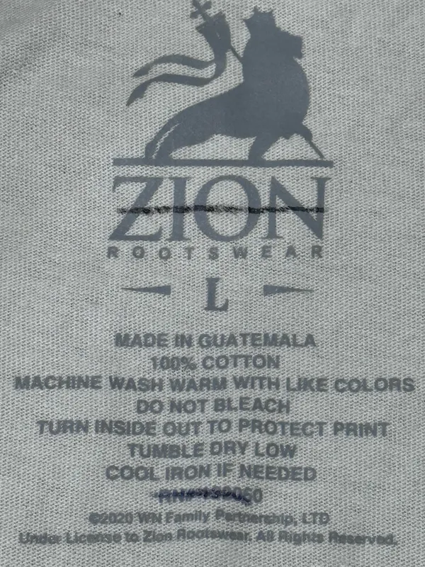 Zion Rootswear Willie Nelson American Flag Guitar Tank Shirt - Image 7