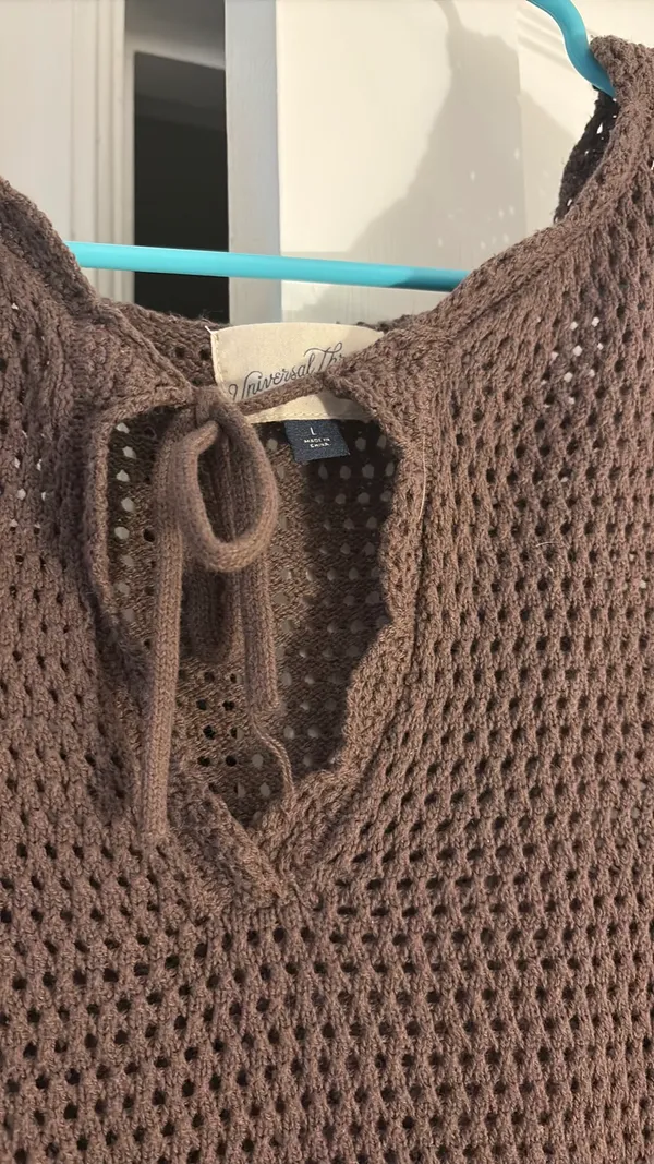 Universal Threads Short Sleeve Sweater - Image 2