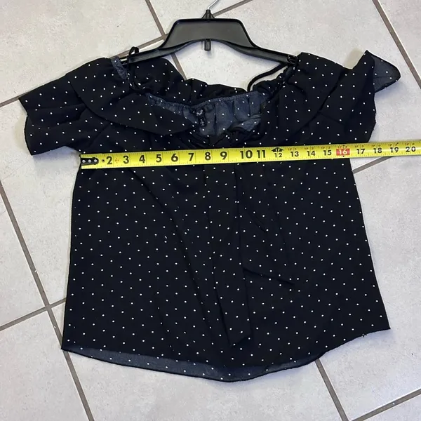 Papaya Women‎ Black Polka Dot Off Shoulder Blouse Size Small. - Image 10