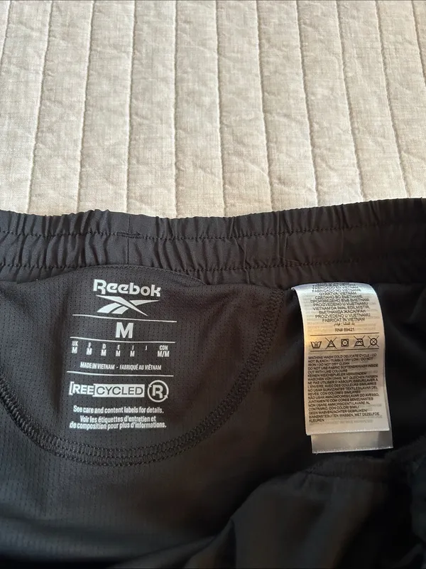 Reebok pull on black women’s workout running shorts M - Image 4
