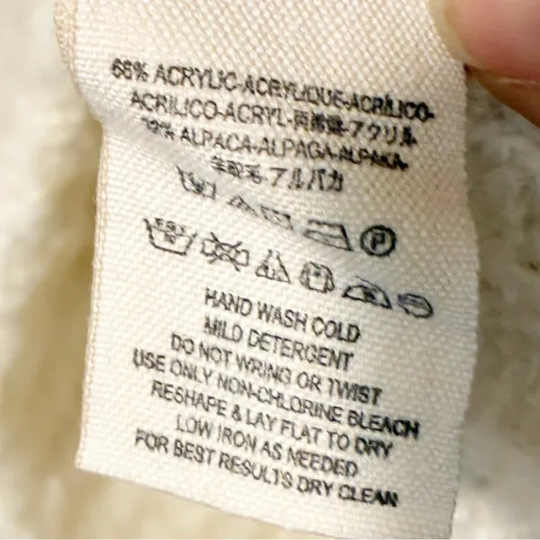 FREE PEOPLE Ivory Lofty Boucle Slouchy Vneck Pullover Alpaca Blend Sweater Small - Image 5