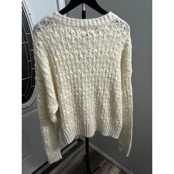Universal Threads Striped knitted sweater - Image 3