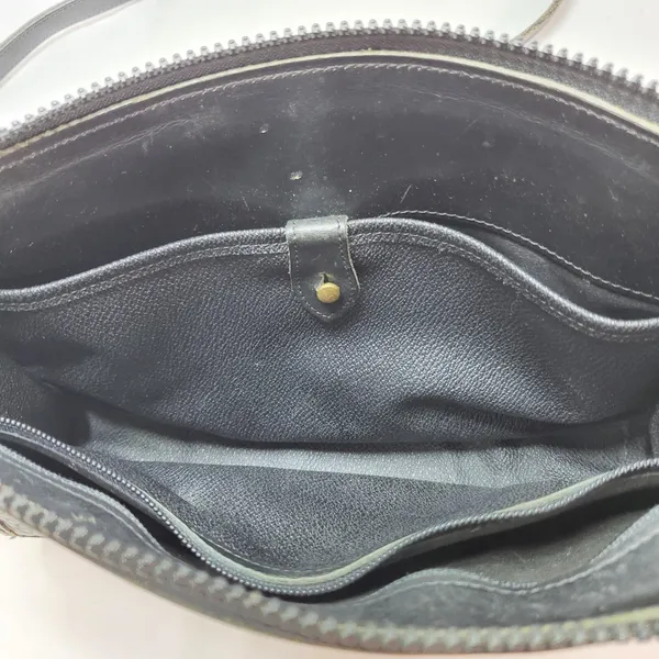 Dooney & Bourke Crossbody Bag Black‎ All Weather Leather Vintage USA Brass - Image 9