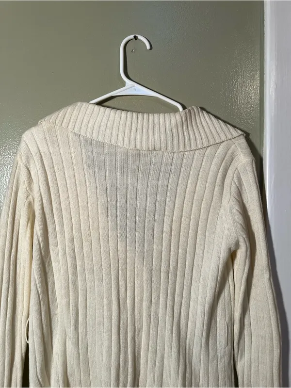Vintage Kmart Women's Size Medium Cardigan Sweater Cream White Collared Pockets - Image 6