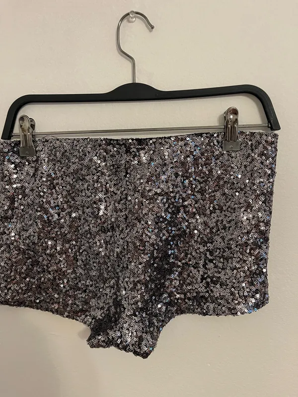Alythea Silver Sequin Shorts. Size Small  - Image 10