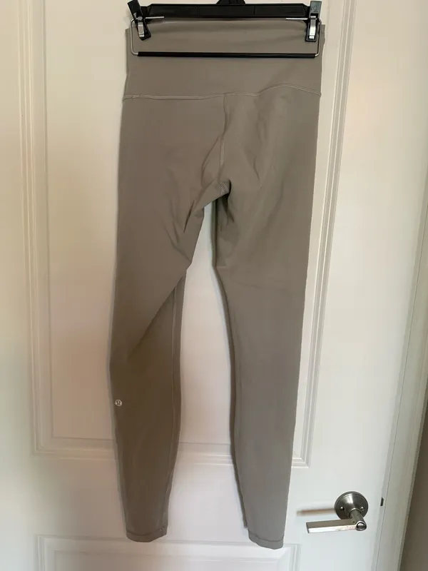 Warm ash grey lululemon wunder under 6 legging  - Image 3