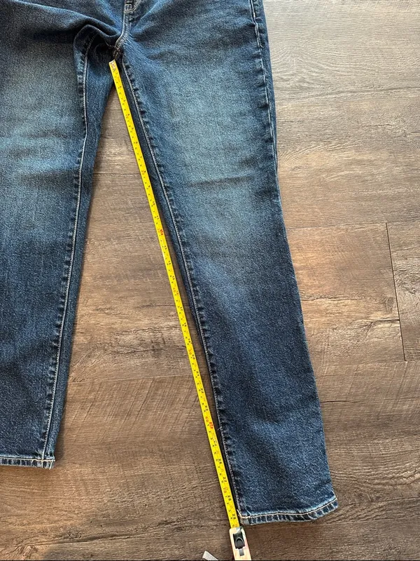 American Eagle‎ 8 Darkwash Straight Leg Skinny Jean - Image 7