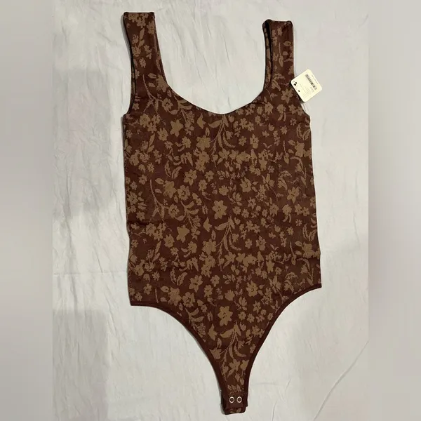 Free People PRINTED CLEAN LINES Clean Lines Bodysuit Size M/L - Image 6