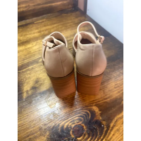 Journee tan heels size 7 - Image 5