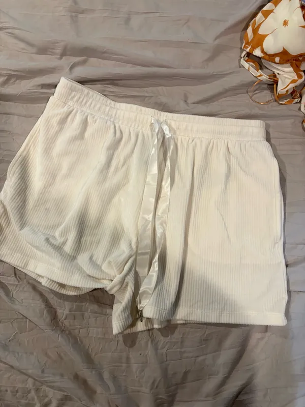 Jaclyn Intimates White sleep shorts - Image 2