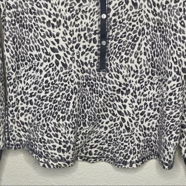 Victoria’s Secret‎ Animal Print Henley Shirt - Image 5