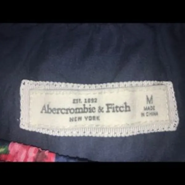 Abercrombie & Fitch mini skirt - Image 4